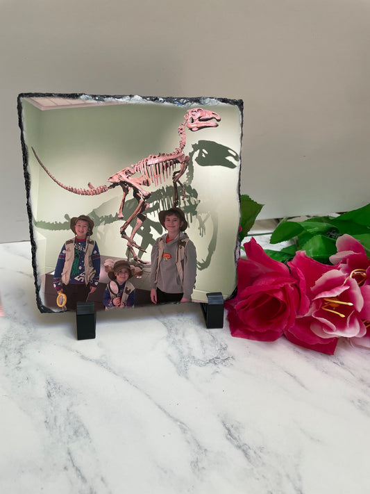 Square shaped photo slate